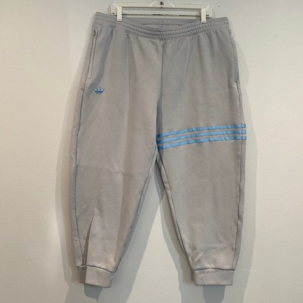 Adidas Light Gray/Silver Jogger Sweatpants with Light Blue Stripes - Size 1X
